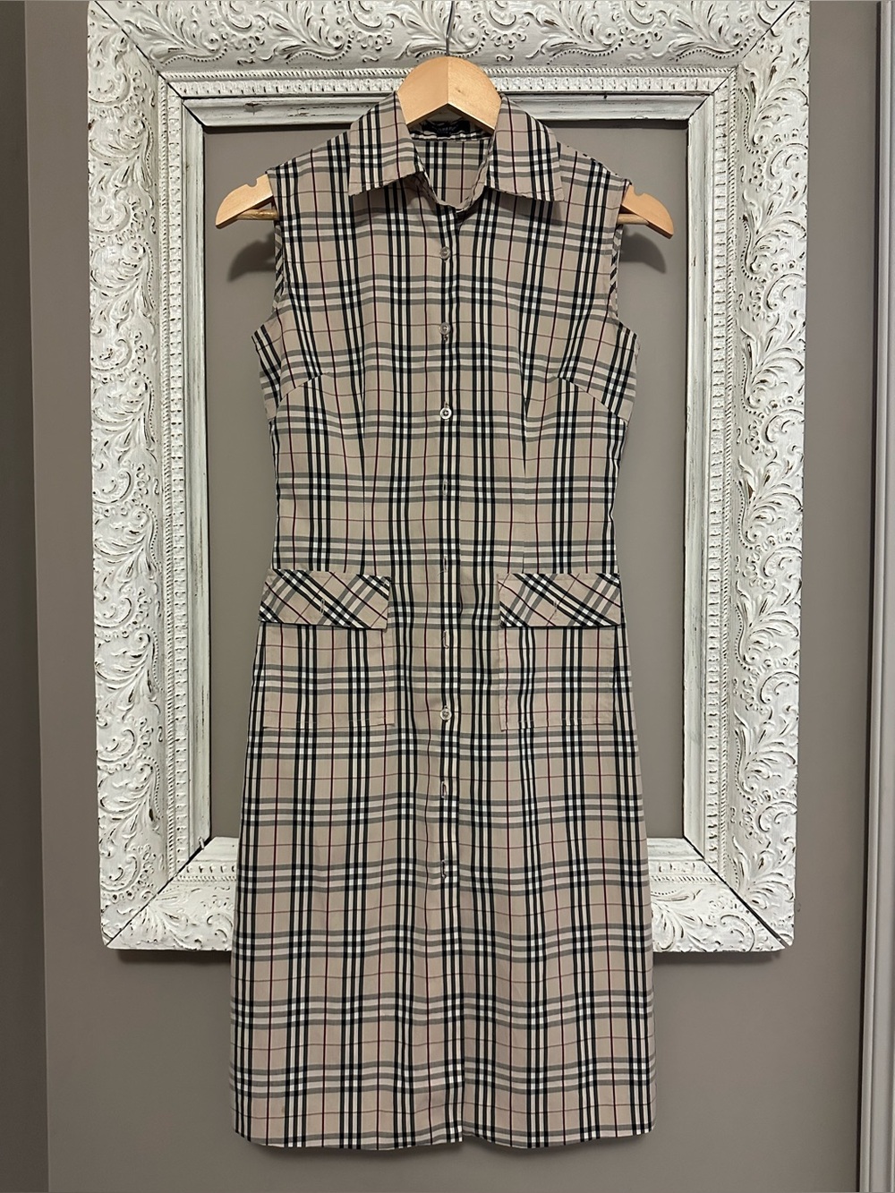 Burberry Tan Plaid Sleeveless Button-Front Dress. Size S